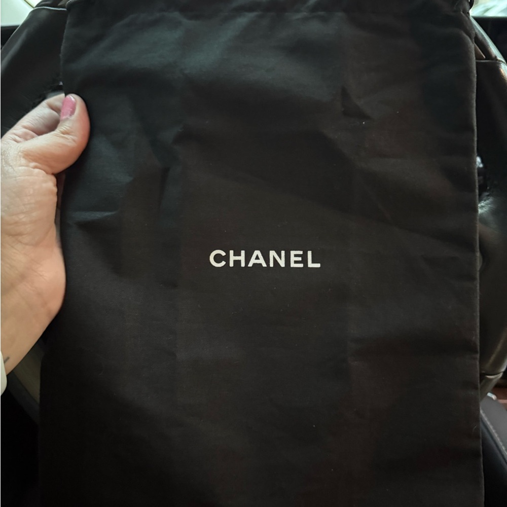 Chanel Navy Blue and Gold Pouch MM - Picture 13 of 13